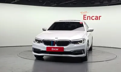 BMW 5-Series 2018, 267095 км, за 10503.71 USD