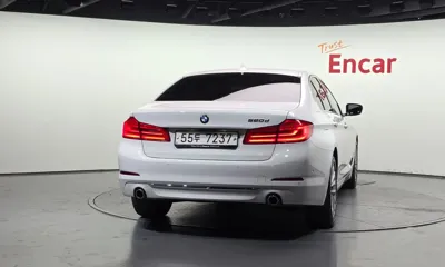BMW 5-Series 2018, 267095 км, за 10503.71 USD