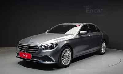 Mercedes-Benz E-Class · 2022 год