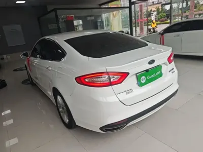 Ford Mondeo 2016, 117899 км, за 4891.59 USD
