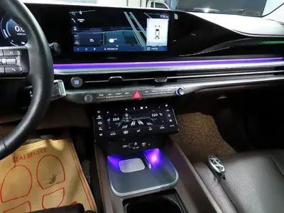 Hyundai Grandeur 2023, 49959 км, за 24484.71 USD - фото 9