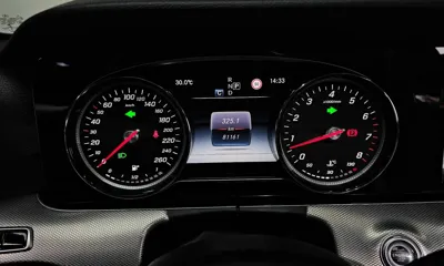 Mercedes-Benz E-Class 2017, 81161 км, за 15097.81 USD - фото 8