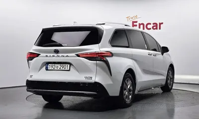 Toyota Sienna 2023, 23745 км, за 29859.51 USD