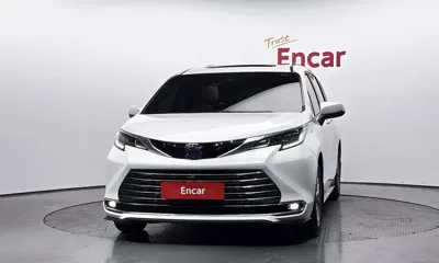 Toyota Sienna 2023, 23745 км, за 29859.51 USD