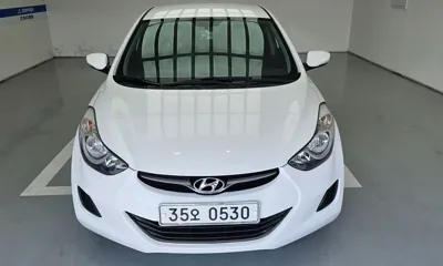 Hyundai Avante · 2012 год