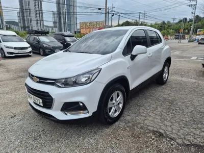 ChevroletGMDaewoo Trax 2017, 123600 км, за 3713.36 USD
