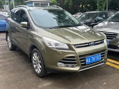 Ford Kuga 2014, 60000 км, за 3266.56 USD