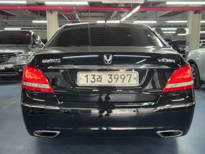 Hyundai Equus 2010, 171239 км, за 2862.35 USD