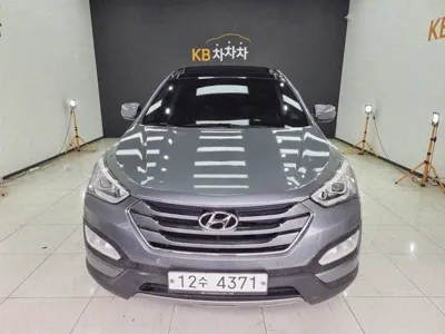 Hyundai Santafe 2014, 87700 км, за 7280.76 USD