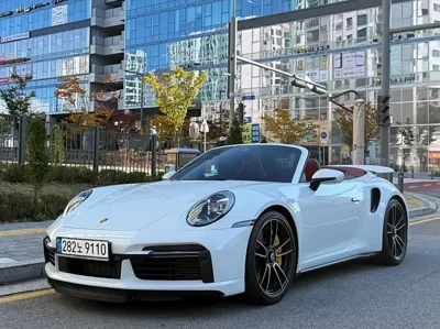 Porsche 911 · 2021 год
