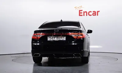 Hyundai Grandeur 2016, 225016 км, за 2166.21 USD