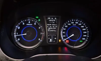 Hyundai Grandeur 2016, 225016 км, за 2166.21 USD - фото 8