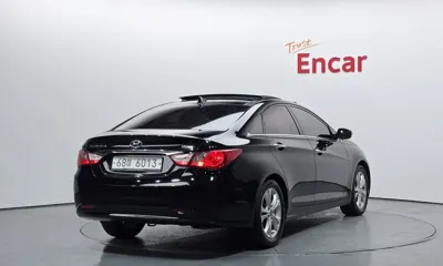 Hyundai Sonata 2011, 161141 км, за 1854.3 USD