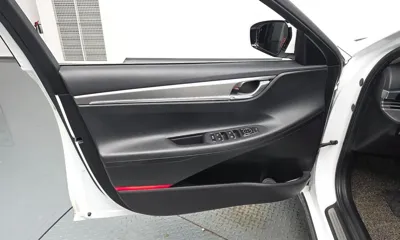 Hyundai Grandeur 2020, 81212 км, за 12703.59 USD - фото 24