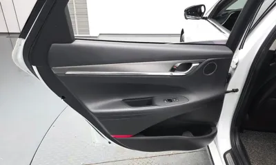 Hyundai Grandeur 2020, 81212 км, за 12703.59 USD - фото 25