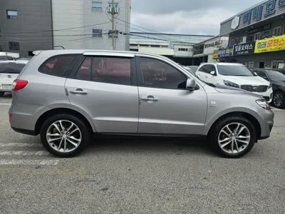 Hyundai Santafe 2011, 205890 км, за 2275.24 USD
