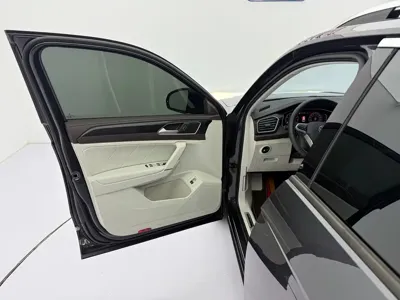 Volkswagen Tayron 2023, 29300 км, за 27486.22 USD - фото 21