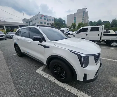 Kia Sorento 2025, 10981 км, за 17588.06 USD