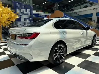BMW 3 Series 2022, 30000 км, за 27780.51 USD