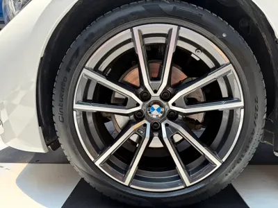 BMW 3 Series 2022, 30000 км, за 27780.51 USD - фото 20