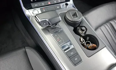 Audi A6 2020, 96114 км, за 16970.69 USD - фото 9