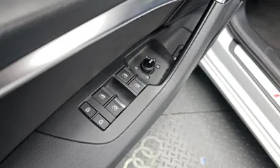 Audi A6 2020, 96114 км, за 16970.69 USD - фото 19