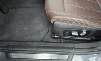 BMW 3-Series 2021, 94052 км, за 16148.09 USD - фото 32