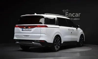 Kia Canival 2023, 50561 км, за 19500.28 USD