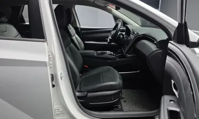 Hyundai Tucson 2022, 54300 км, за 16490.05 USD - фото 11