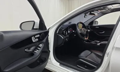 Mercedes-Benz C-Class 2016, 83992 км, за 9712.59 USD - фото 10