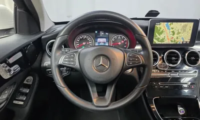 Mercedes-Benz C-Class 2016, 83992 км, за 9712.59 USD - фото 13