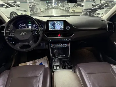 Hyundai Grandeur 2017, 185683 км, за 6754.63 USD - фото 7