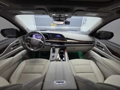 Cadillac Escalade 2023, 16334 км, за 64986.22 USD - фото 9