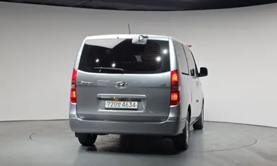 Hyundai Starex 2019, 95880 км, за 8001.57 USD