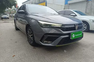 Roewe i5 2021, 47000 км, за 7330 USD