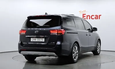 Kia Canival 2017, 103577 км, за 9518.78 USD