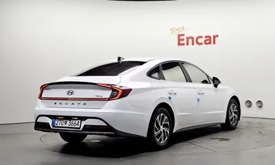 Hyundai Sonata 2021, 128239 км, за 10043.32 USD