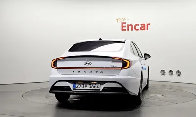 Hyundai Sonata 2021, 128239 км, за 10043.32 USD