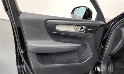 Volvo XC40 2021, 74351 км, за 17876.87 USD - фото 24