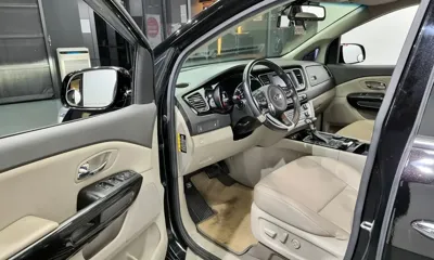 Kia Canival 2017, 133794 км, за 6051.04 USD - фото 11