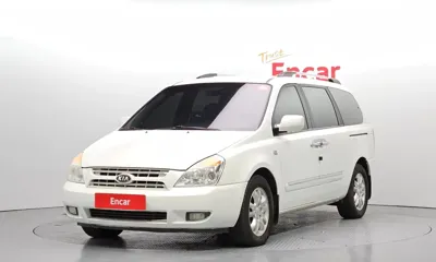 Kia Canival · 2010 год