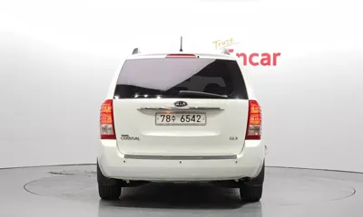 Kia Canival 2010, 253939 км, за 2100.56 USD