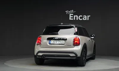 MINI Cooper 2024, 22945 км, за 20477.14 USD