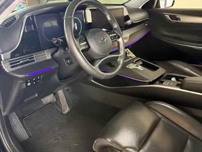 Hyundai Grandeur 2022, 239604 км, за 10921.14 USD