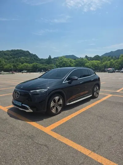 Mercedes-Benz EQE 2023, 53745 км, за 44637 USD