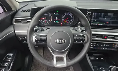 Kia K5 2020, 120475 км, за 8729.65 USD - фото 13