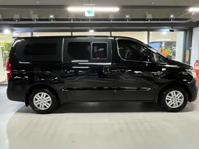 Hyundai Starex 2021, 182033 км, за 8905.93 USD