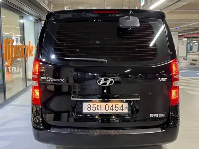 Hyundai Starex 2021, 182033 км, за 8905.93 USD