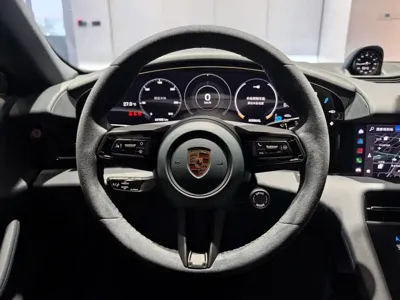 Porsche Taycan 2023, 44000 км, за 80567.29 USD - фото 7