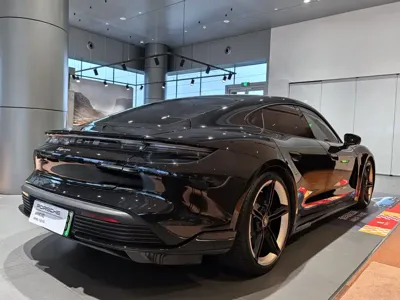 Porsche Taycan 2023, 44000 км, за 80567.29 USD - фото 9